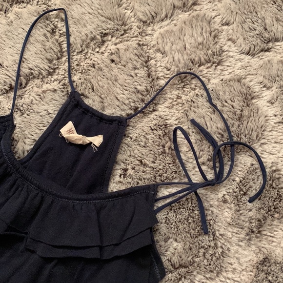HOLLISTER navy tank top with ruffle edge - Picture 2 of 4